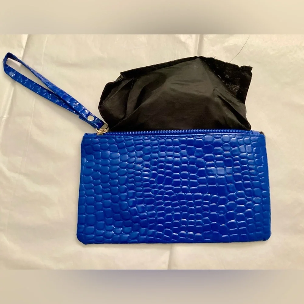 New! Royal Blue Wristlet Vegan
